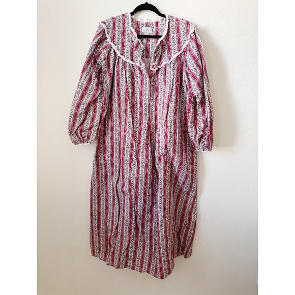 Lanz of Salzburg Vintage flannel hearts winter nightgown PJs Pajamas - Picture 2 of 6